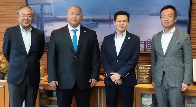 永島代表と他3名