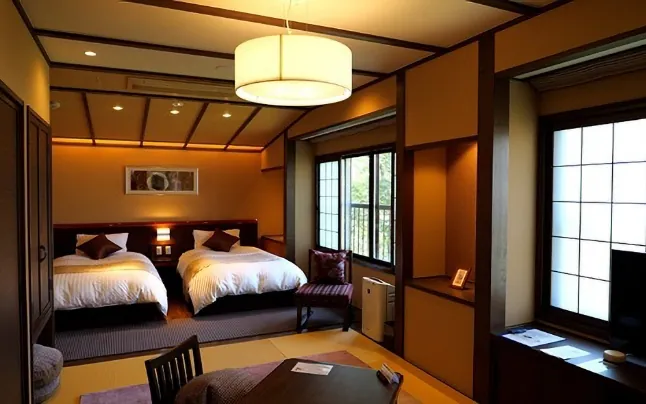 リニューアルした旅館（部屋）