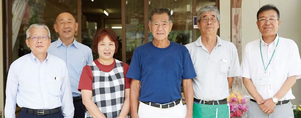 地区唯一の商店への想いの輪で、事業が引き継がれる