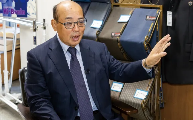 伝説の営業担当とも言われてきた日高 明伴さん