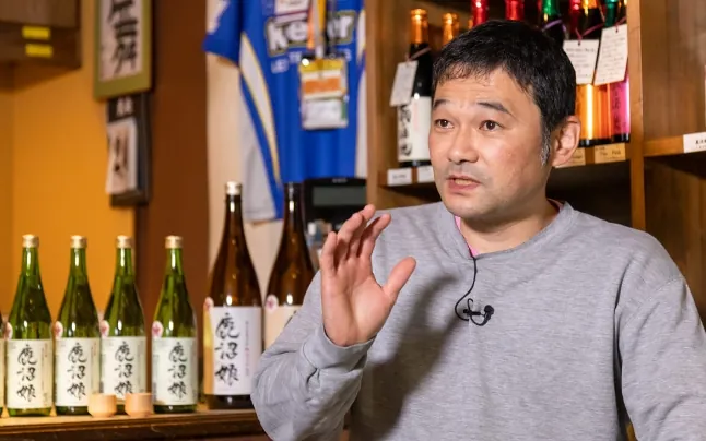 事業を引き継ぐ小林酒店の小林 一三社長